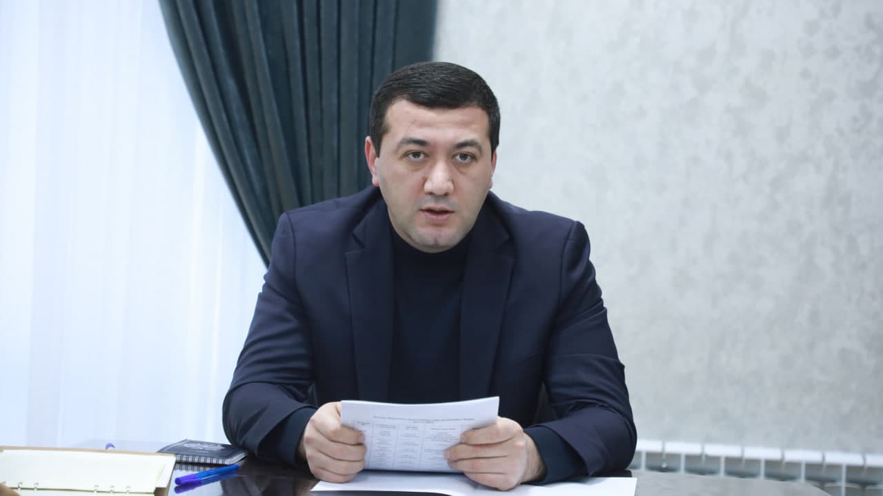 Қурбон Турсунов техникум раҳбарлари билан учрашди