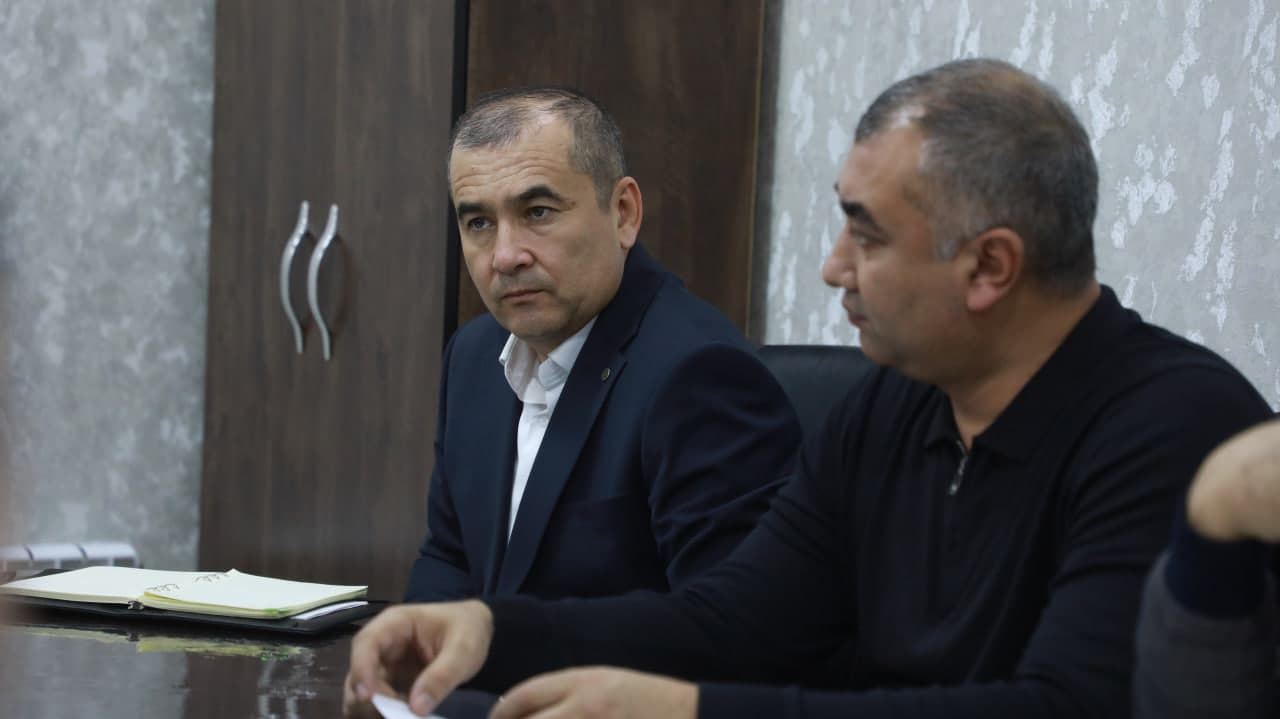Қурбон Турсунов техникум раҳбарлари билан учрашди