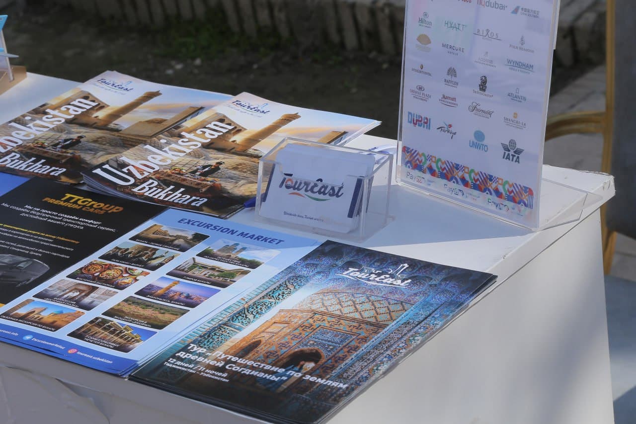 Buxoro shahrida "O'zbekiston bo'ylab sayohat qil!" ichki turizm yarmarkasi bo‘lib o‘tdi