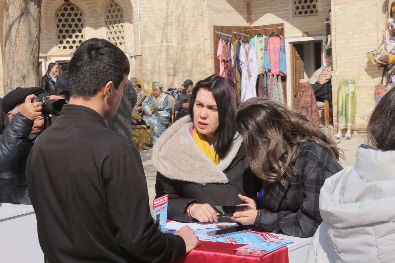 Buxoro shahrida "O'zbekiston bo'ylab sayohat qil!" ichki turizm yarmarkasi bo‘lib o‘tdi