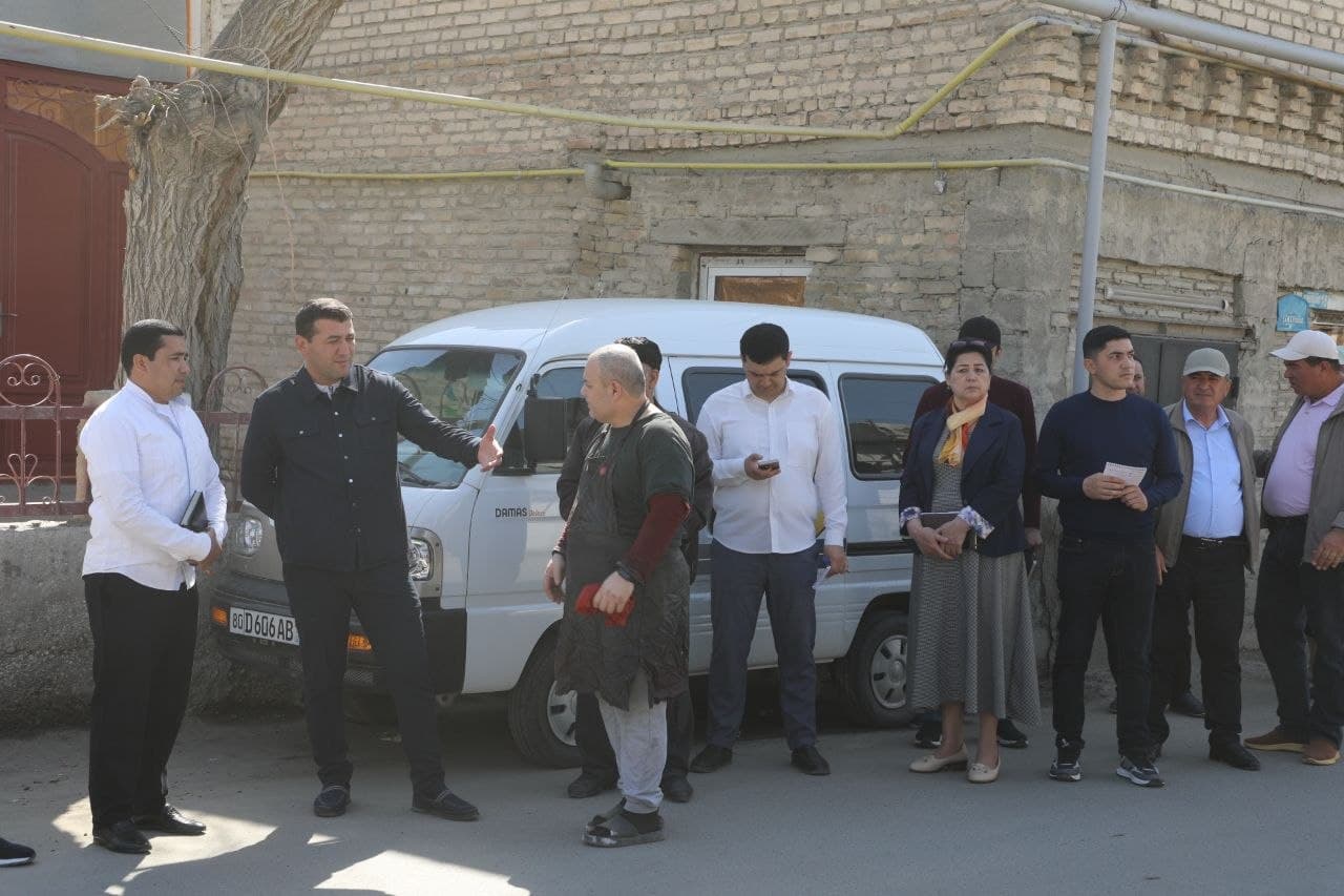 Қурбон Турсунов Самарқанд кўчасида бўлди