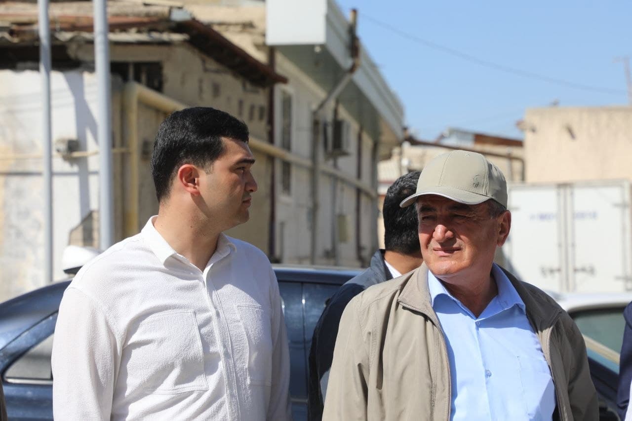 Қурбон Турсунов Самарқанд кўчасида бўлди