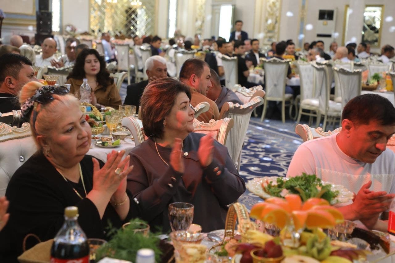 Уй-жой коммунал хизмат кўрсатиш соҳаси ходимлари куни Бухорода кенг нишонланди