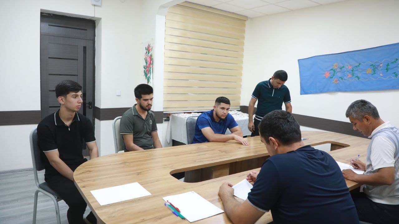 Ёшларнинг муаммо ва таклифлари ўрганилди