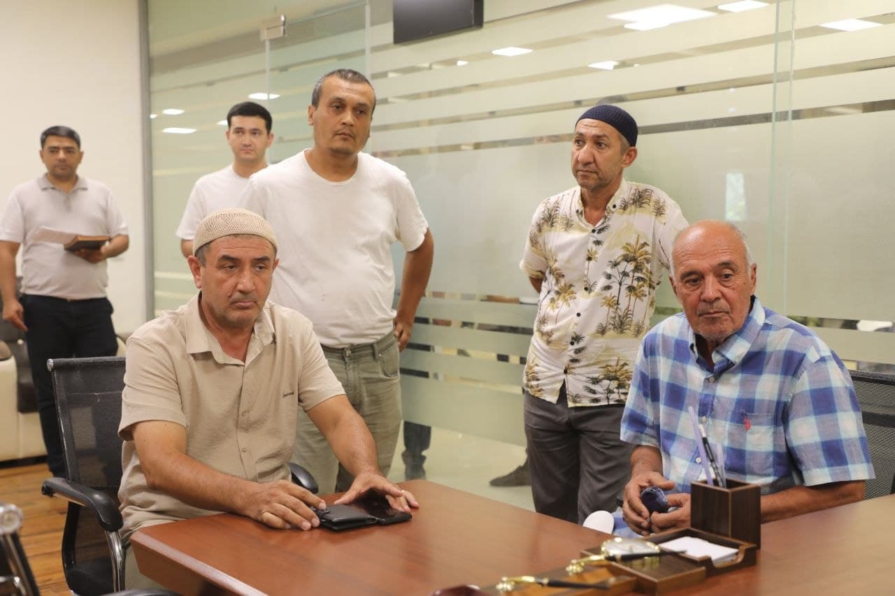 Buxoro shahar hokimi fuqarolar murojaatlarini tingladi