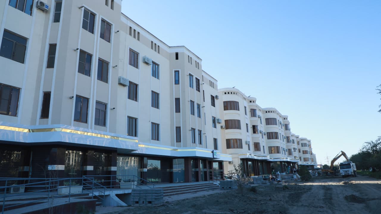 "Guliston" mahallasidagi “Gazlishox” ko‘chasining 1,5 km qismida bunyodkorlik ishlari boshlandi