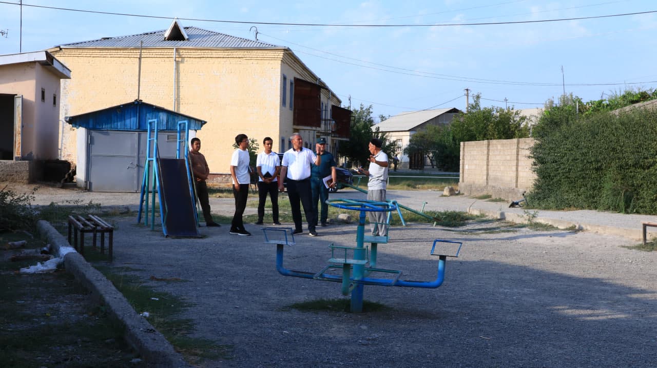 Niyoz Xazratkulov ko‘p qavatli uylardagi muammolarni joyida o‘rgandi