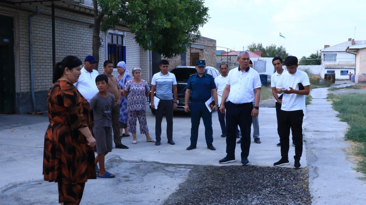 Niyoz Xazratkulov ko‘p qavatli uylardagi muammolarni joyida o‘rgandi