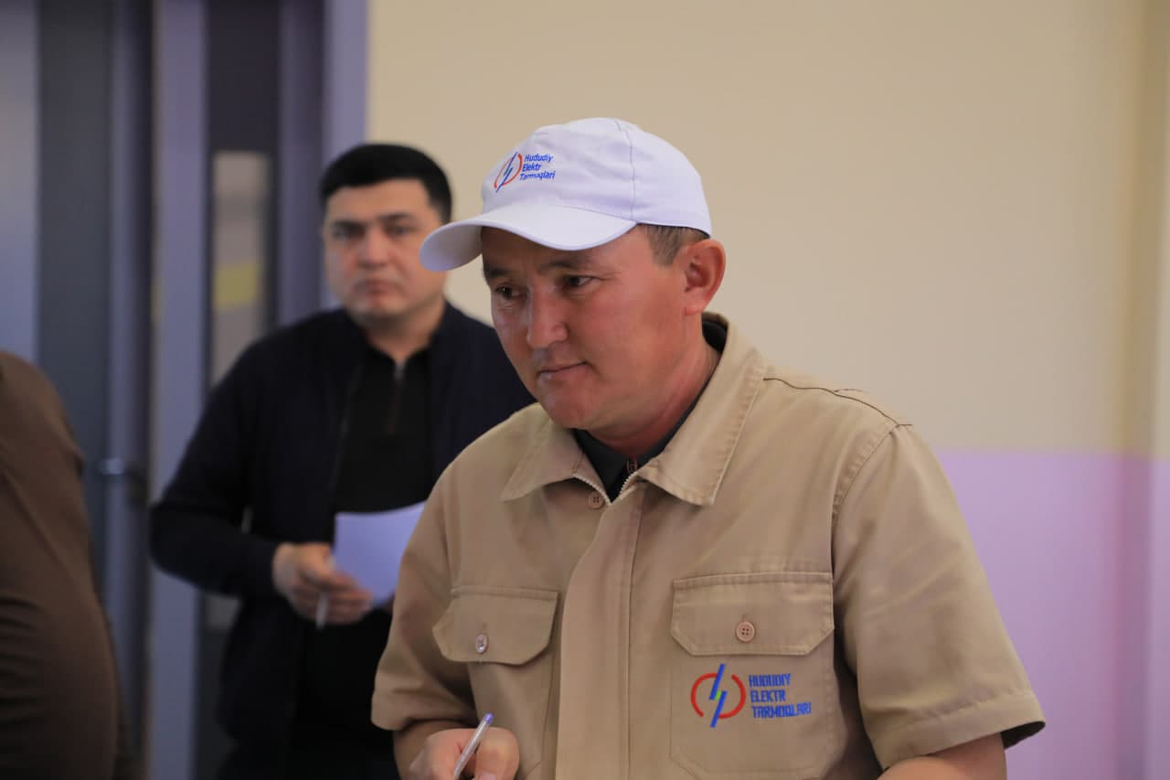 Sardoba tumani hokimining ommaviy sayyor qabuli boʻlib oʻtdi