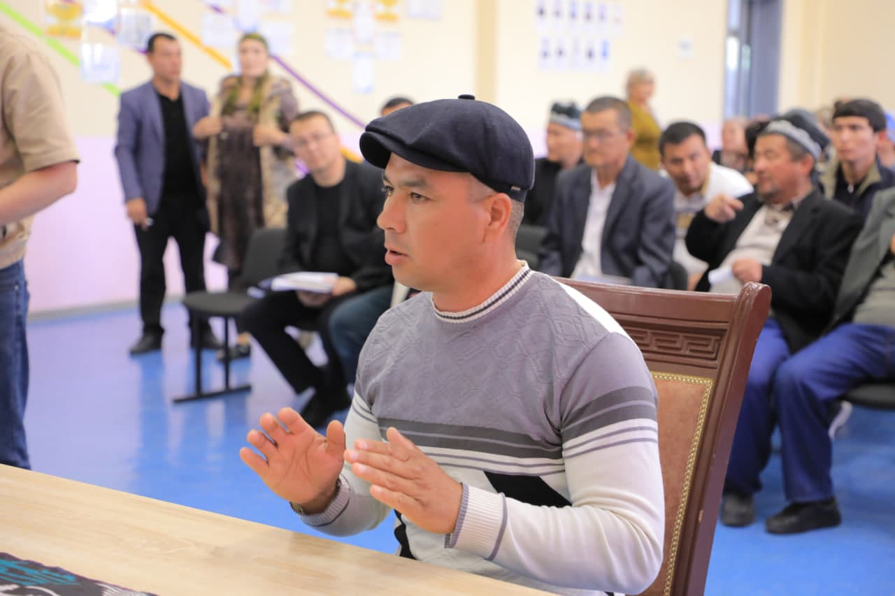 Sardoba tumani hokimining ommaviy sayyor qabuli boʻlib oʻtdi