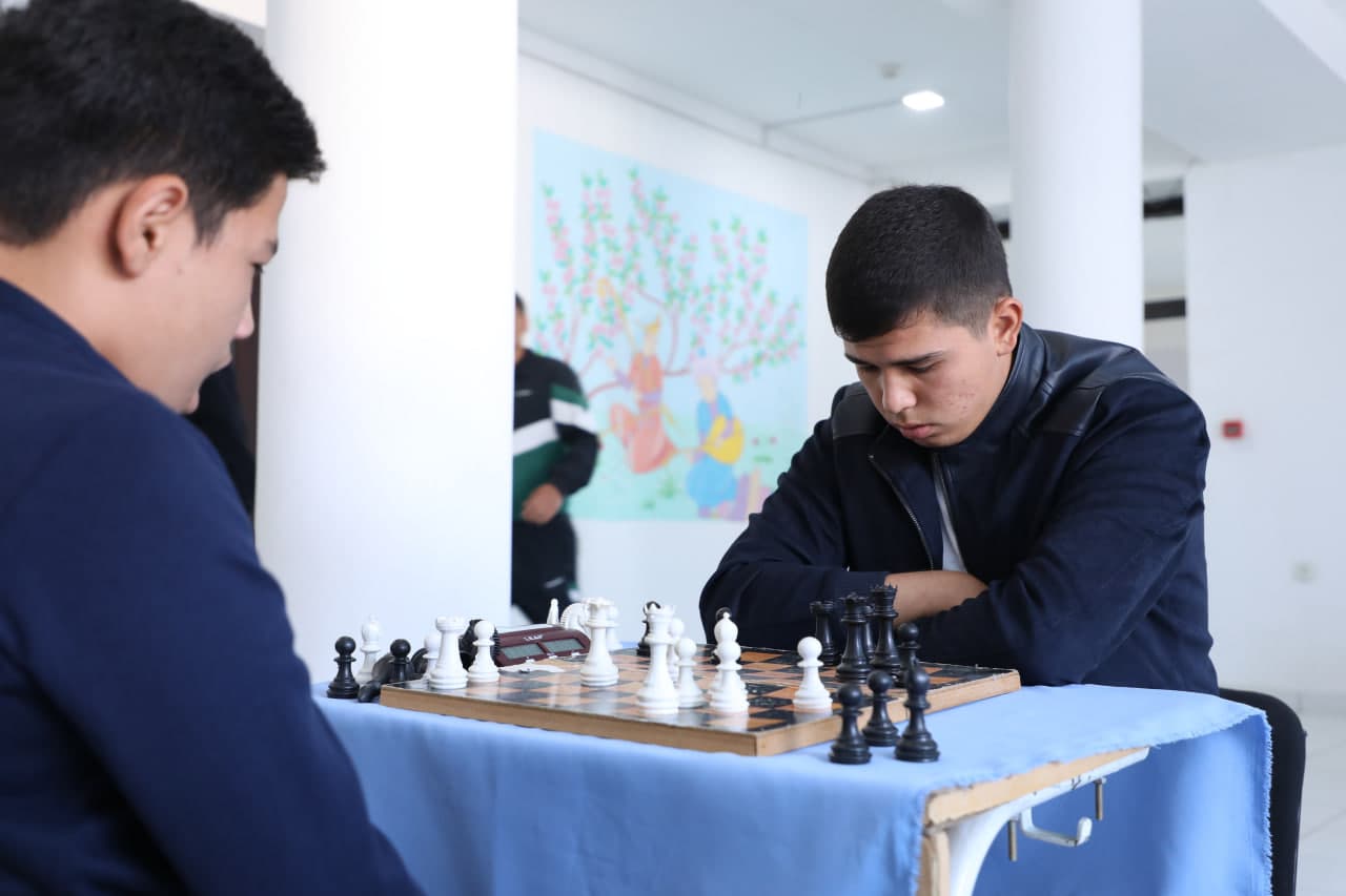 “BESH TASHABBUS OLIMPIADASI”: SHAXMAT VA SHASHKA MUSOBAQALARINING TUMAN BOSQICHI YAKUNLANDI