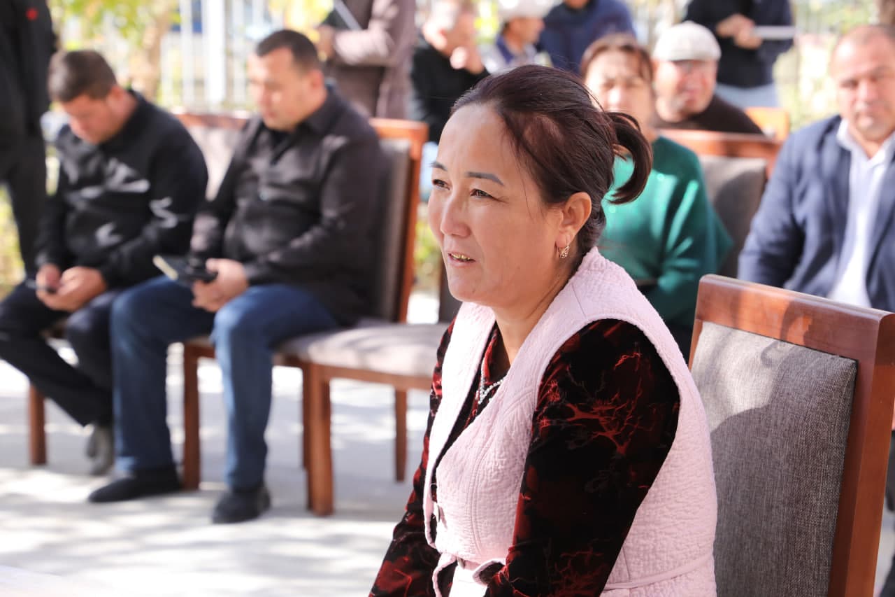 Sardoba tumani hokimining ommaviy sayyor qabuli boʻlib oʻtdi