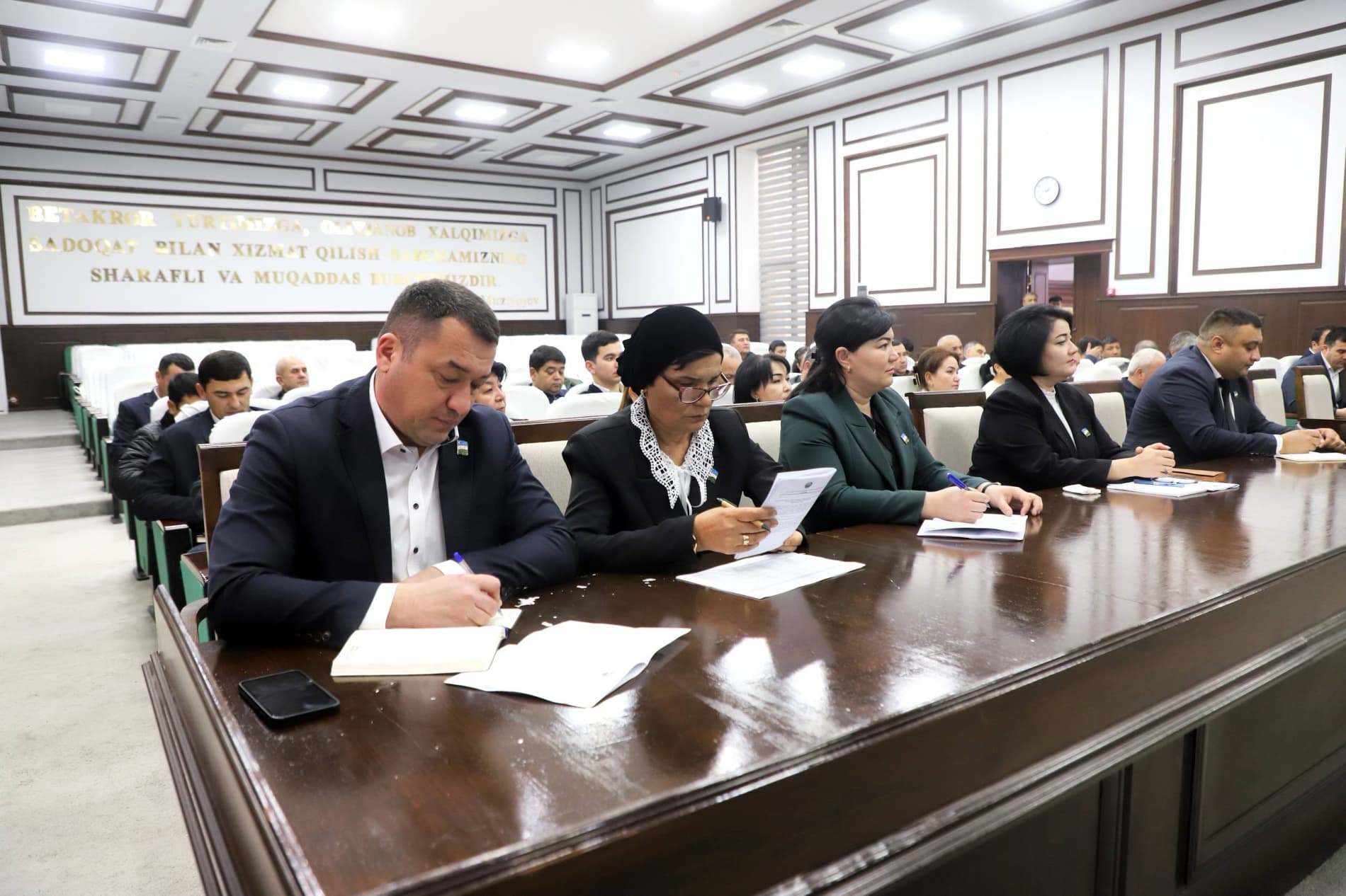 Xalq deputatlari Buxoro tumani Kengashining navbatdagi 18-sessiyasi bo‘lib o‘tdi