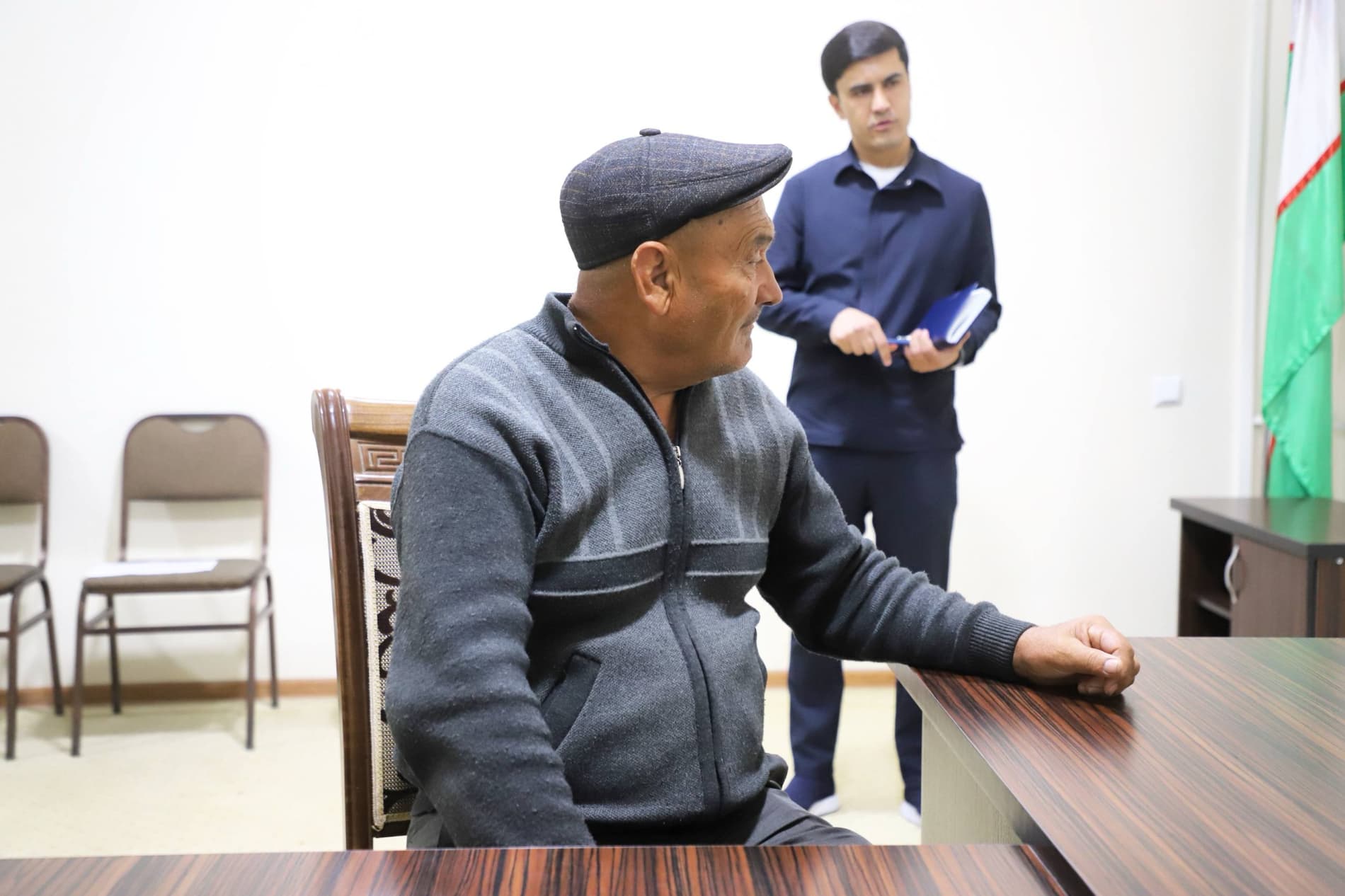 Buxoro tuman hokimi Anvarjon Ochilovning navbatdagi fuqarolar qabuli bo'lib o'tdi