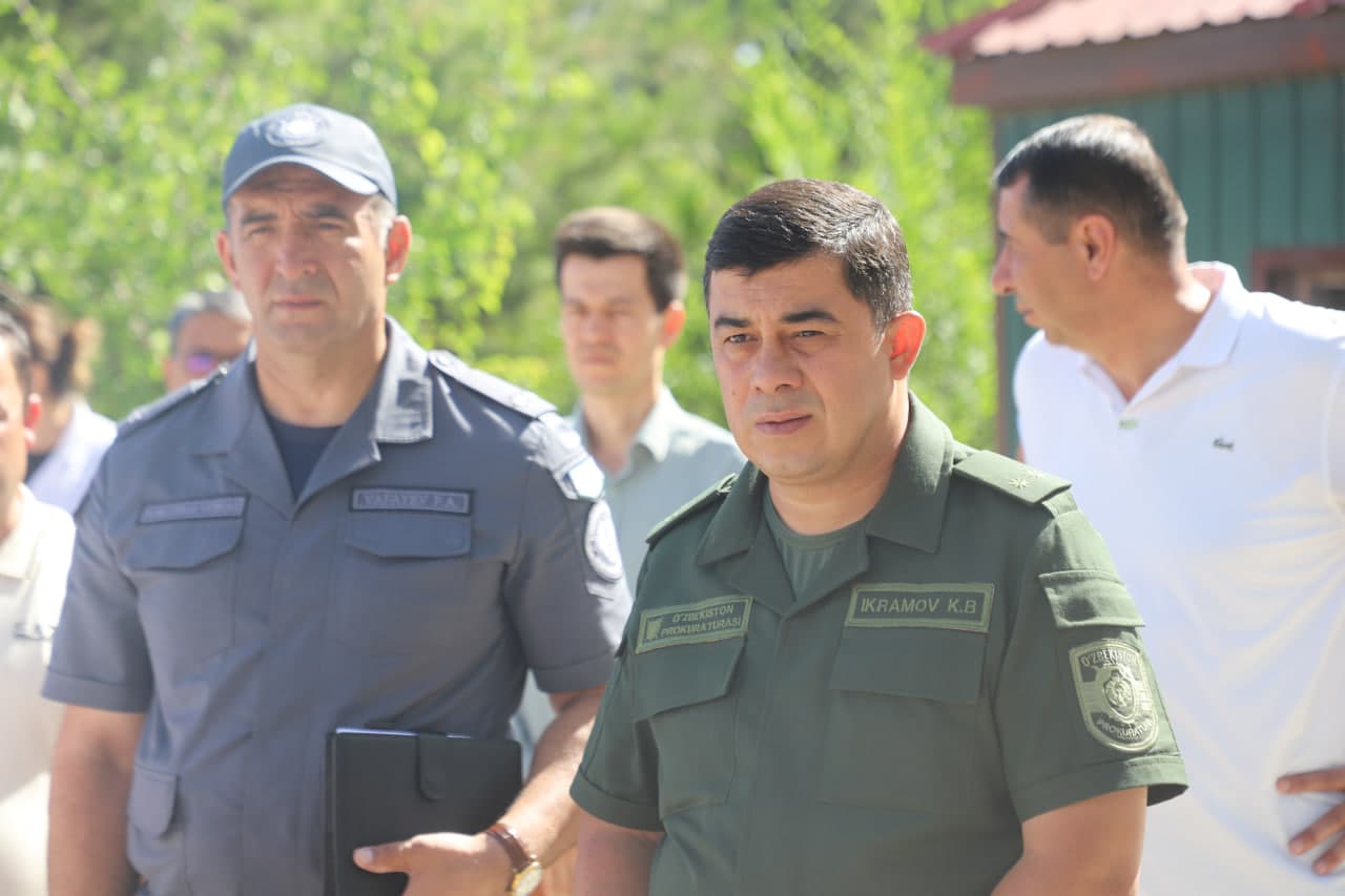 Бухоро тумани ҳокими Анваржон Очилов ҳар ҳафта пайшанба куни ўтка