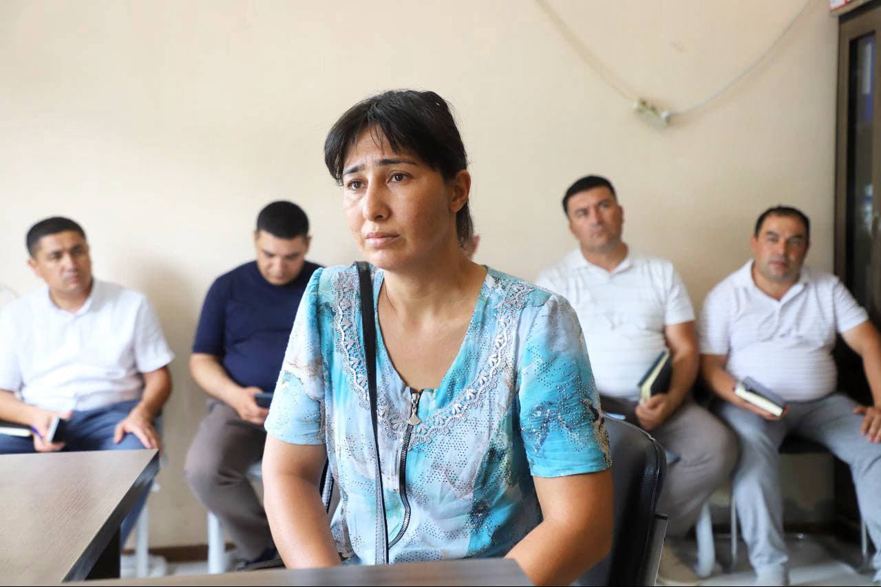 Buxoro tumani hokimi Bog‘ikalon mahallasida sayyor qabul o‘tkazdi