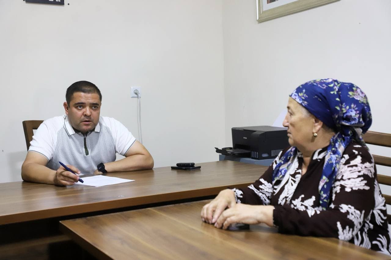 Buxoro tumani hokimi Anvarjon Ochilovning navbatdagi sayyor qabuli Do‘stlik mahallasida bo‘lib o‘tdi