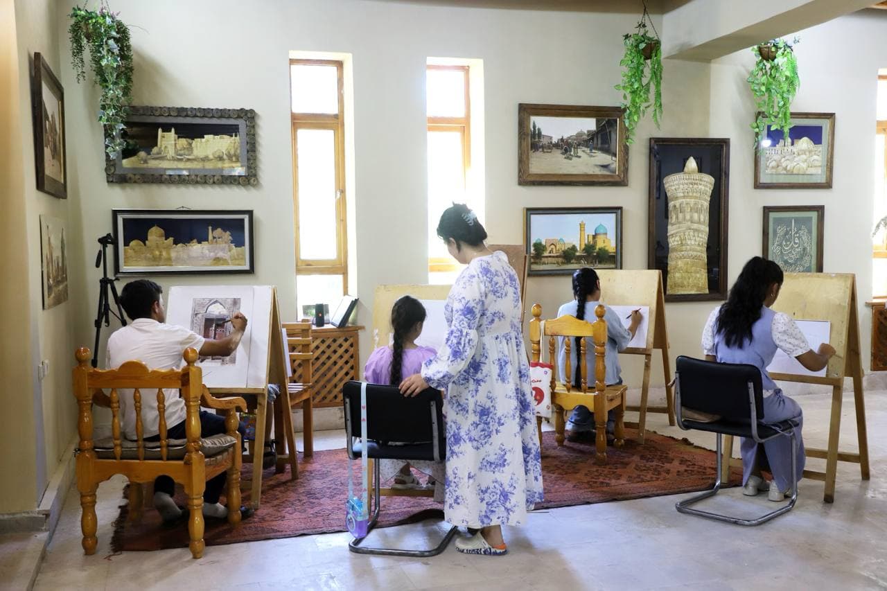 Otasi izidan borayotgan yosh ijodkor — milliy san’at davomchisi