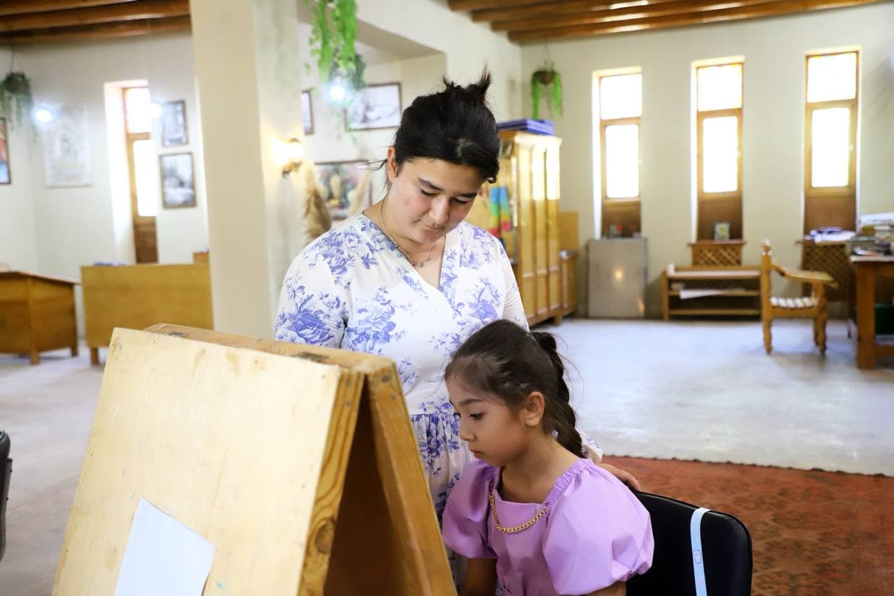 Otasi izidan borayotgan yosh ijodkor — milliy san’at davomchisi