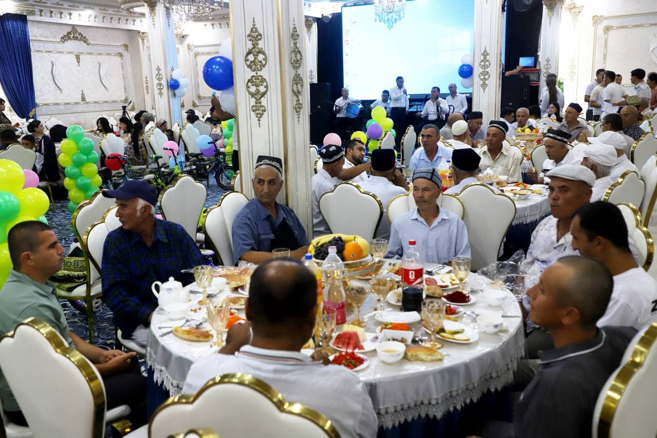 Buxoro tumanida 23 nafar bola uchun sunnat to‘yi o‘tkazildi