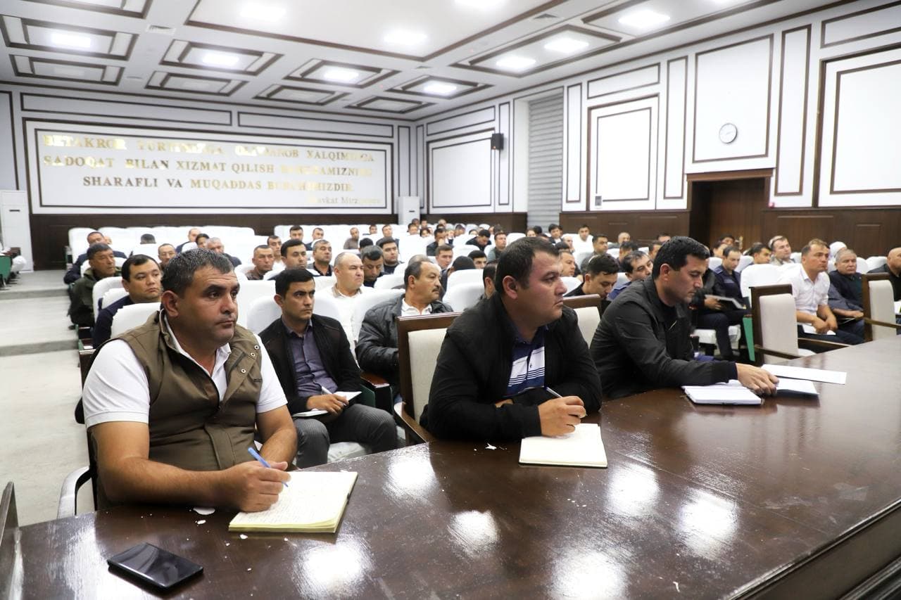 Buxoro tumanida kuz-qish mavsumini betalafot o‘tkazish va xavfsizlikni ta’minlash masalalari muhokama qilindi