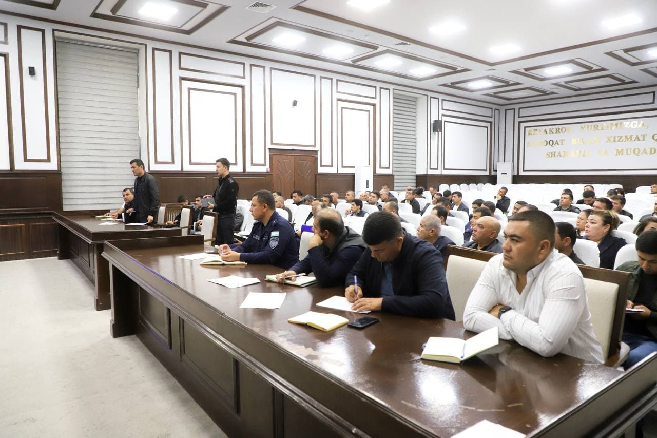 Buxoro tumanida kuz-qish mavsumini betalafot o‘tkazish va xavfsizlikni ta’minlash masalalari muhokama qilindi