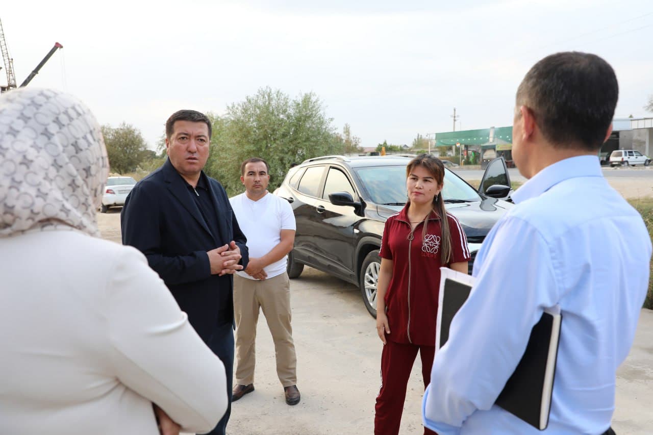 “Yulduz” mahallasida qurilayotgan ko‘p qavatli uy-joylar masalasi muhokama qilindi