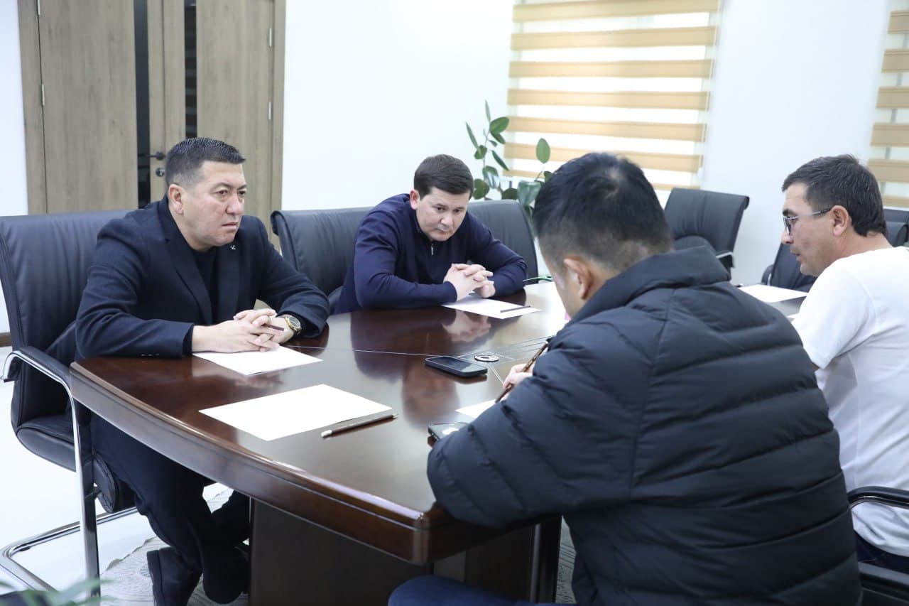 Guliston tumani hokimi Olimjon Jo‘rayev Xitoy Xalq Respublikasining “Haid International Holdings Limited” kompaniyasi delegatsiyasini qabul qildi.