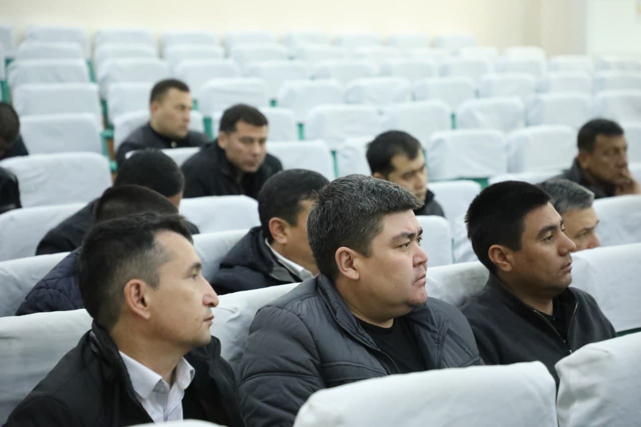 Guliston tumanida korrupsiyani oldini olishga bag'sihlangan yig'ilish o'tkazildi