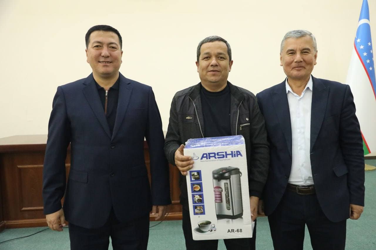 Mahalla tizimi xodimlari munosib taqdirlandi