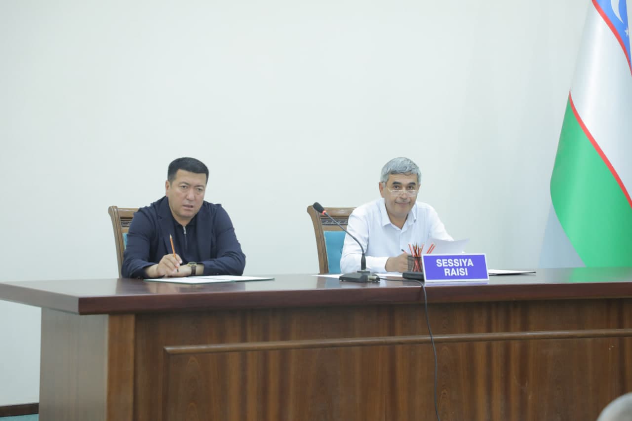 Xalq deputatlari Guliston tumani kengashining navbatdagi yigirma yettinchi sessiyasi o'tkazildi