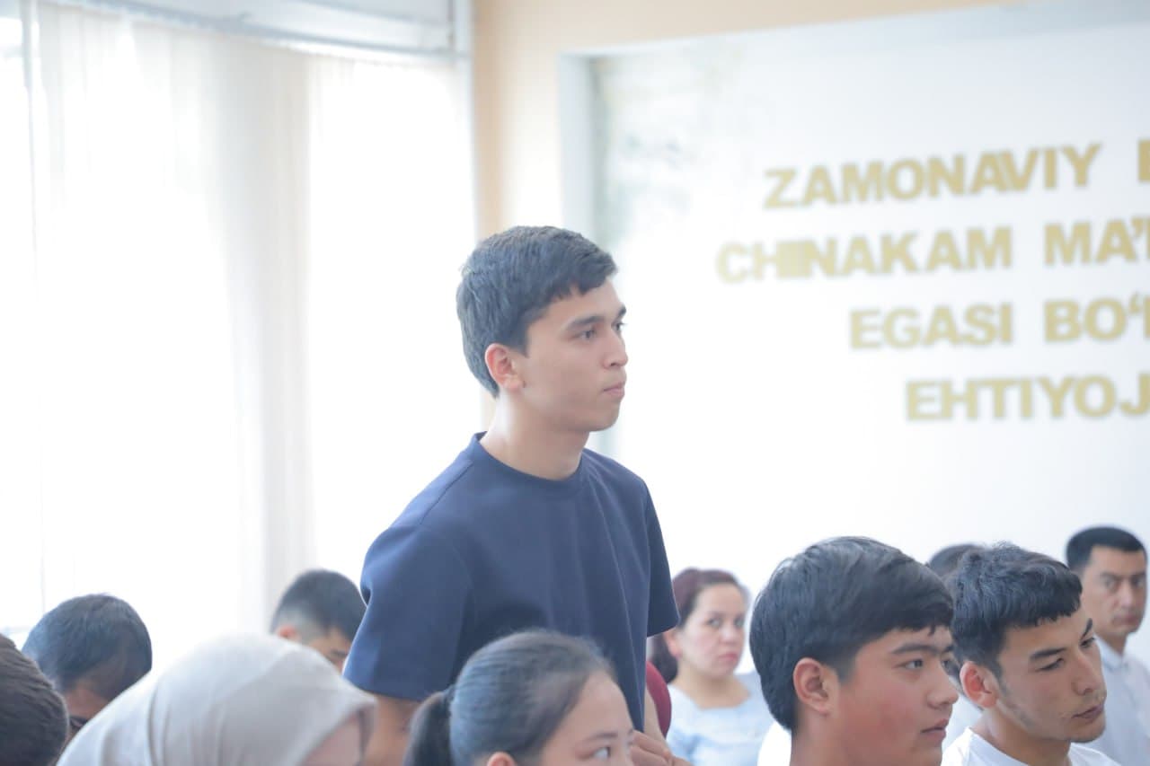 “Payshanba — yoshlar kuni” doirasida ochiq muloqot tashkil etildi