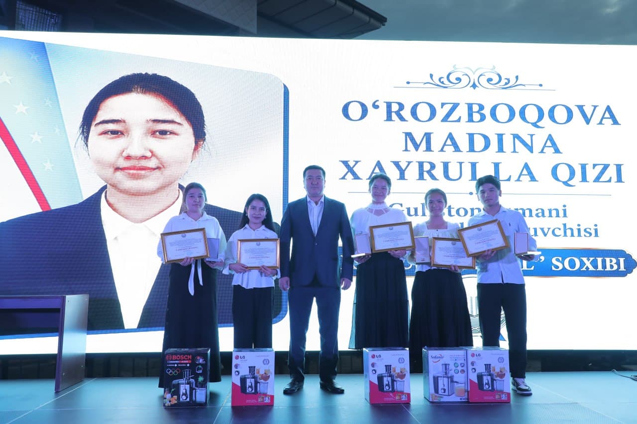 "Yangi O‘zbekistonni yoshlar quradi!" shiori ostida Guliston tumanida Yoshlar kuni shodiyonasi yuqori kayfiyatda nishonlandi