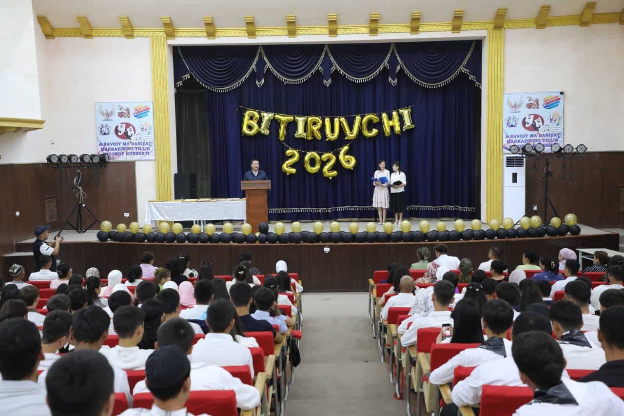 Bitiruvchilarga diplomlar tantanali ravishda topshirildi