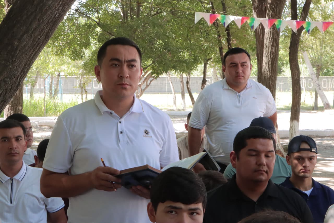 Yoshlar bilan ochiq muloqot: muammolar tinglandi, yechimlar belgilandi