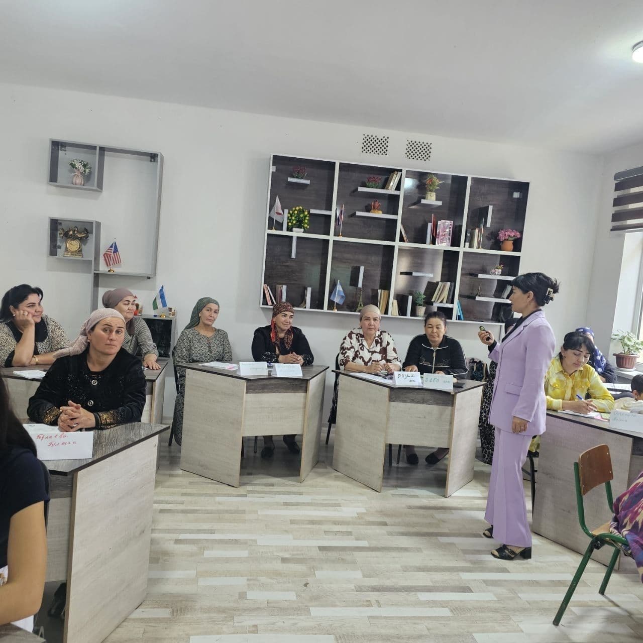 Romitanda Germaniya taraqqiyot banki biznes va kansalting kampaniyasining moliyaviy koʼmagida tashkil etilgan xotin qizlar oʼrtasida tadbirkorlikni rivojlantirish, ayniqsa parrandachilikni rivojlantirish va keng yoʼlga qoʼyish maqsadida oʼquv-semenari boʼ