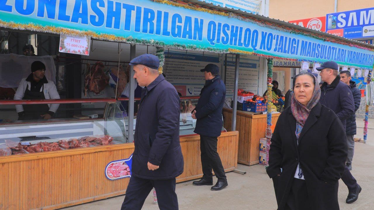 Все города и районы Бухарской области заинтересованы в подготовительной работе, чтобы достойно встретить Новый год, подготовиться к празднику на высоком уровне и подарить жителям радостное праздничное настроение.