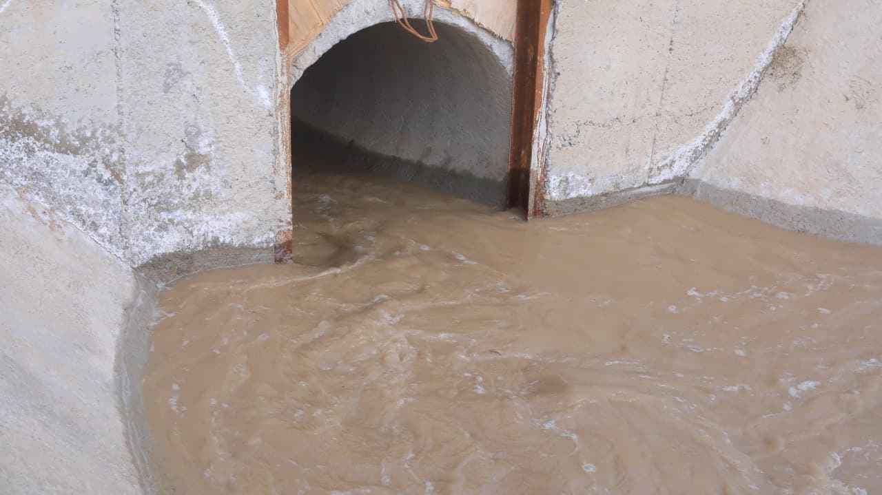 “Kesakli” yangi arig`idan suv keldi — rizq keldi.