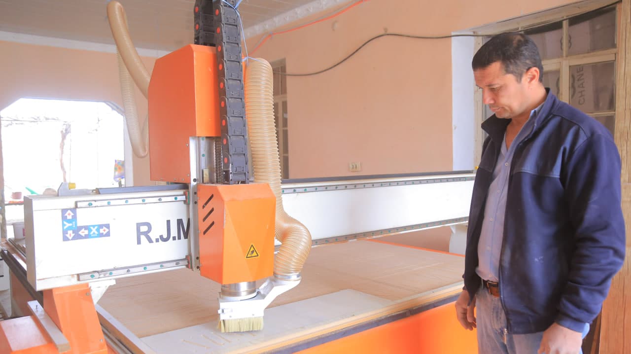 Shayxlarda zamonaviy mebelsozlik hunardan tadbirkorlik sari yo‘l.