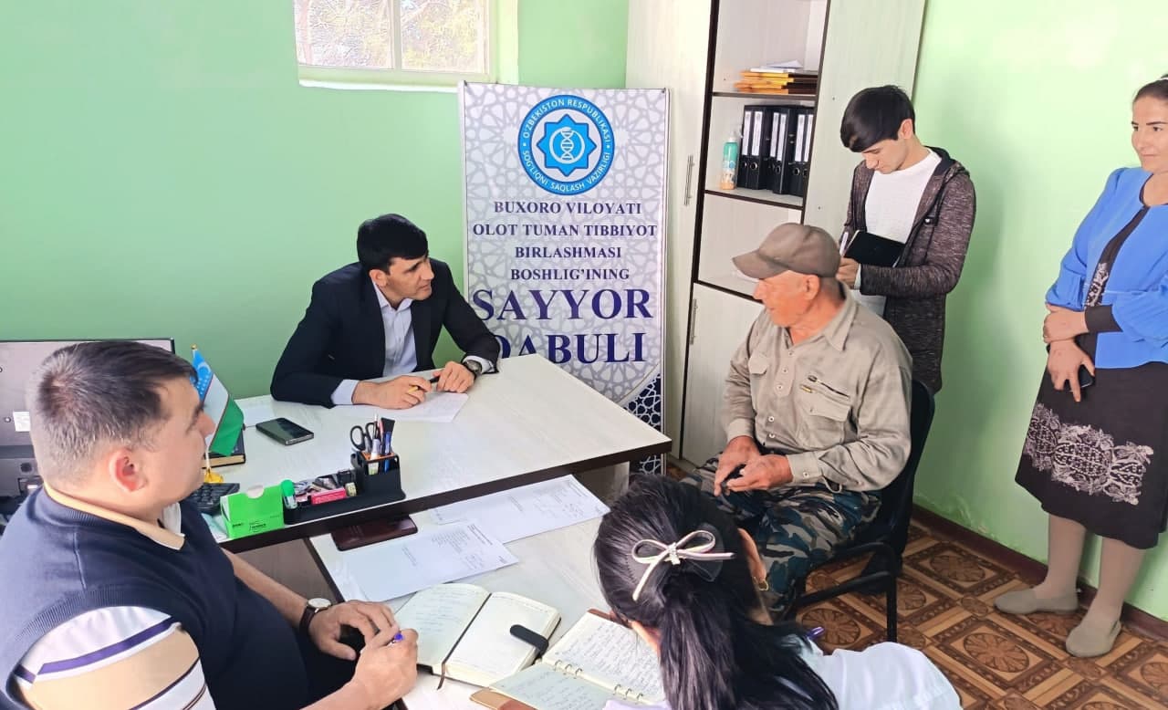 "Xosabo‘yi" mahallasida sayyor qabul: Aholi salomatligi e’tibor markazida.