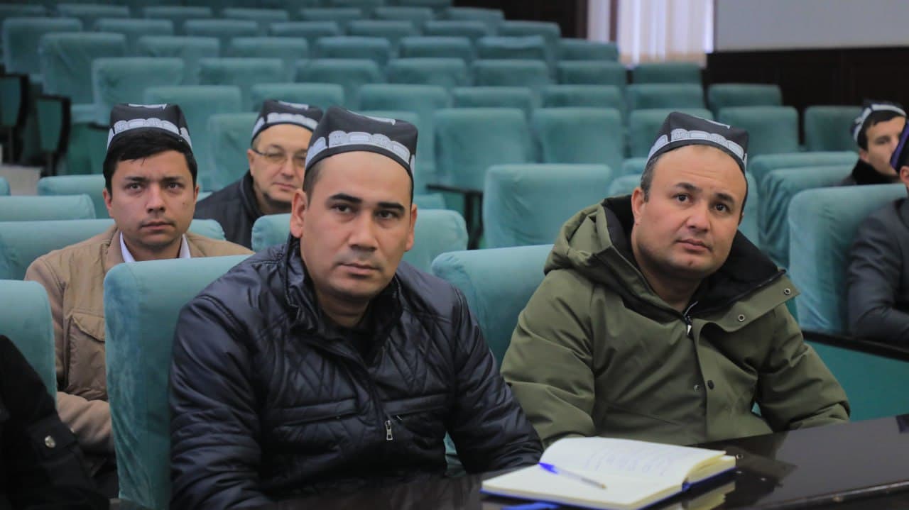 "Siyosiy-maʼrifat soat": Prezidentimiz Shavkat Mirziyoyevning Murojaatnomasida belgilangan ustuvor vazifalar ijrosi — taraqqiyotning muhim omili.