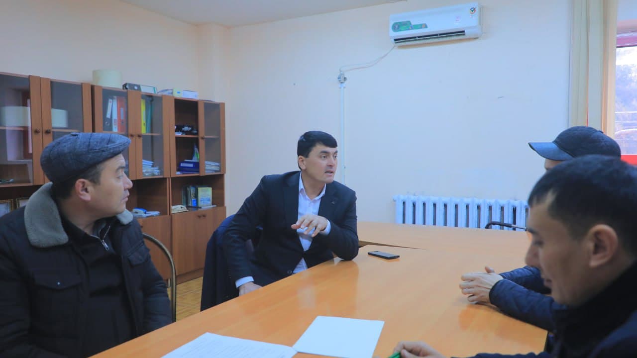 Texnikum va ishlab chiqarish uzviy bog`lash — malakali kadrlar tayyorlashning muhim omili.