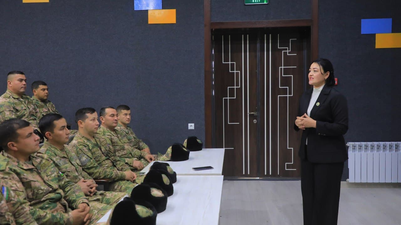 14-yanvar — Vatan himoyachilari kuniga bag‘ishlangan tadbirlar rejasi asosida bugun Ma’naviyat va ma’rifat maskanida navbatdagi matbuot anjumani bo‘lib o‘tdi.