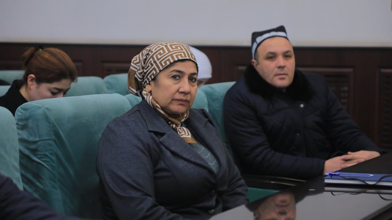 "Siyosiy-maʼrifat soat": Prezidentimiz Shavkat Mirziyoyevning Murojaatnomasida belgilangan ustuvor vazifalar ijrosi — taraqqiyotning muhim omili.