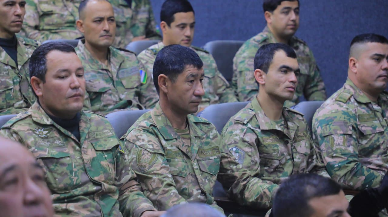 14-yanvar — Vatan himoyachilari kuniga bag‘ishlangan tadbirlar rejasi asosida bugun Ma’naviyat va ma’rifat maskanida navbatdagi matbuot anjumani bo‘lib o‘tdi.