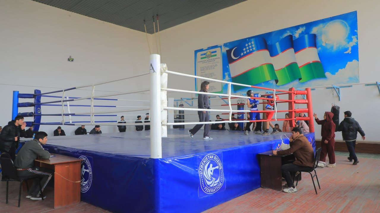 Boks bo‘yicha Olot tumani ochiq chempionati bo‘lib o‘tdi.