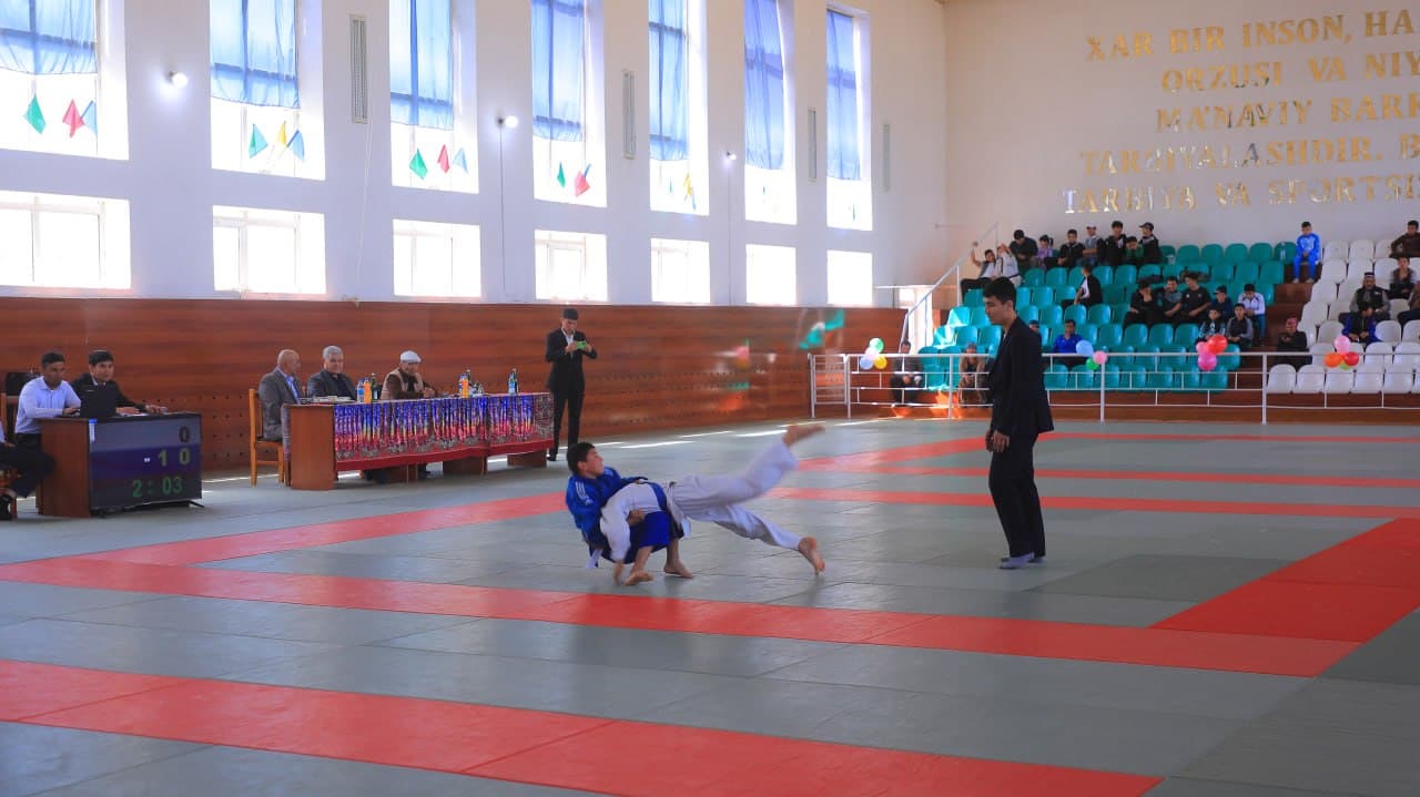Hokimi Olimpiadasi: Yosh sportchilar yangi marralarni ko`zlashmoqda.