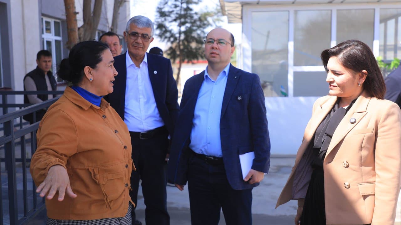 Deputat Olot tumanida aholi bilan yuzma-yuz uchrashdi