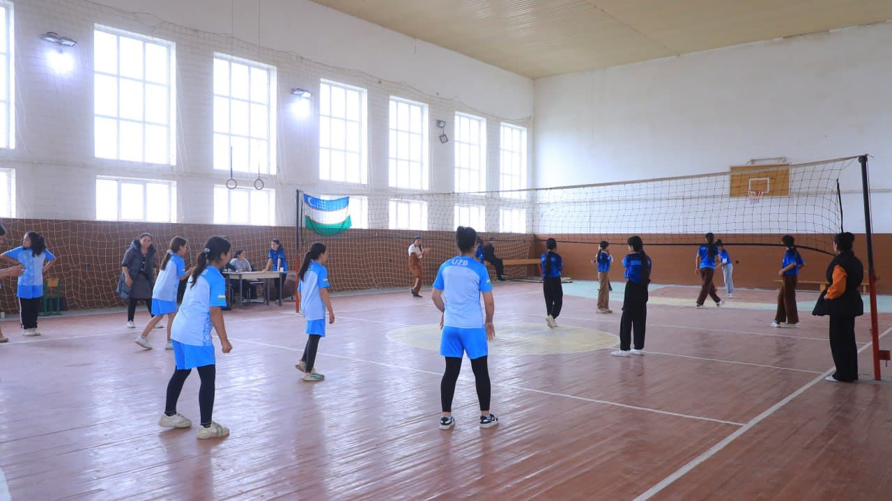 Voleybol “Hokim Olimpiadasi” musobaqalari tobora qizg‘in tus olmoqda.