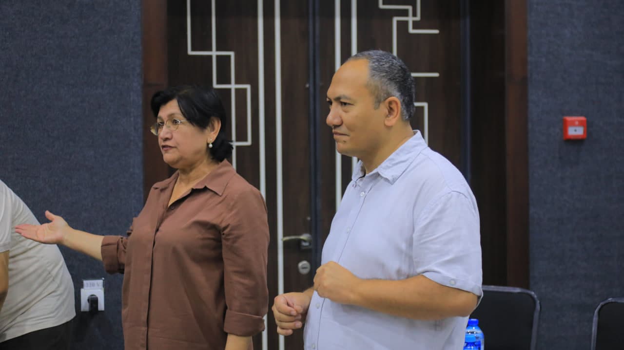 Olot tumanida iqlim sharoitida suvdan samarali foydalanishga bag‘ishlangan o‘quv-trening o‘tkazildi.